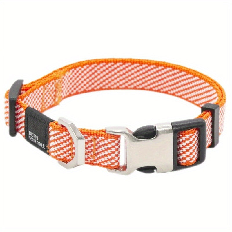 Pet Life Escapade Outdoor Series 2-in-1 Dog Leash Collar